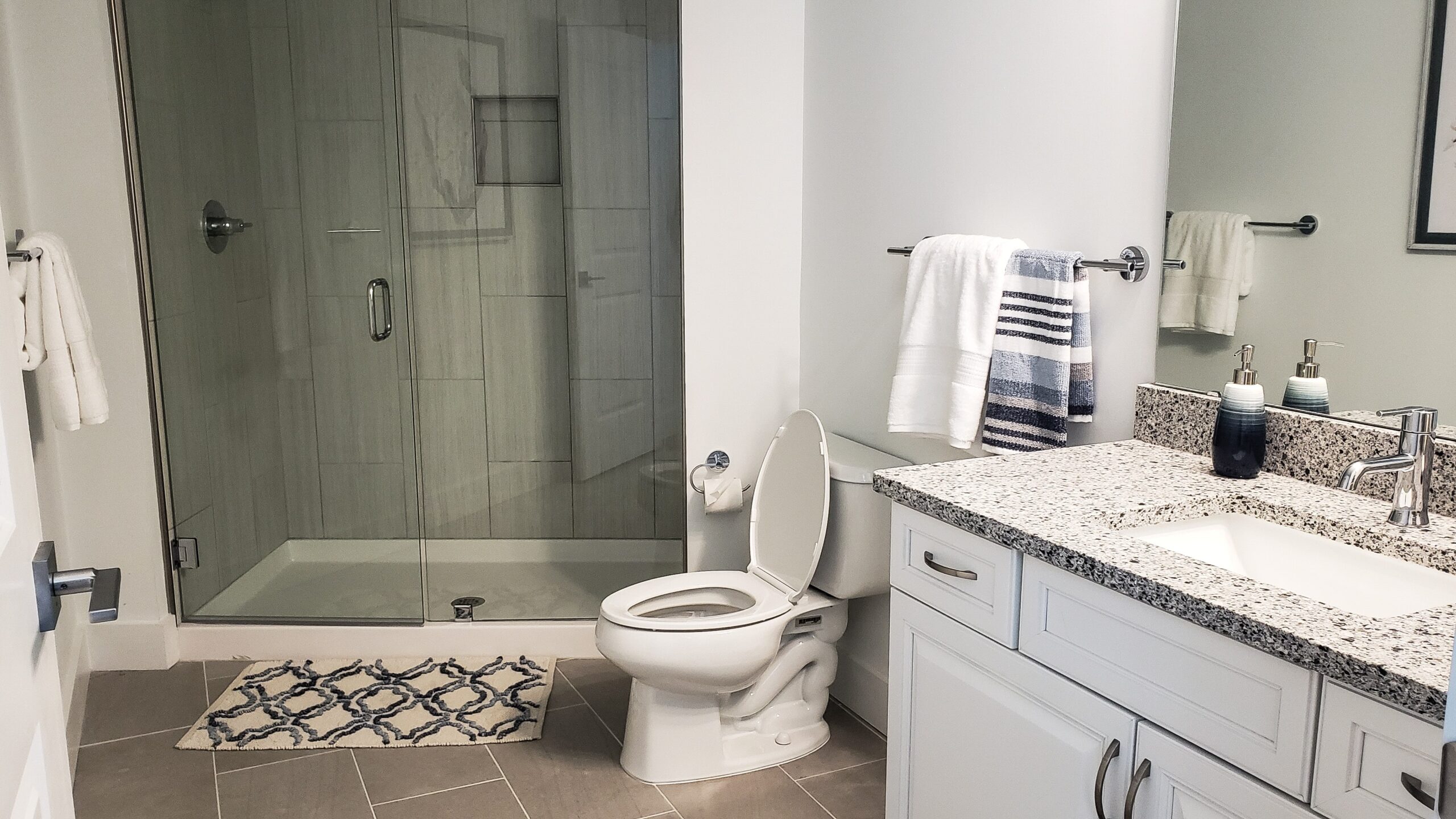 recent-home-improvements-remodeling-a-bathroom-in-2023-11-27-05-28-46-utc – Copy-min